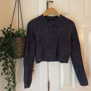 FOREVER 21 Cozy Piped Crop top | Size S